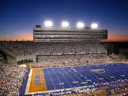 boise state broncos stadium difference between french