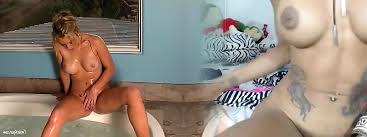 You can find more videos like kayden kross washed her body below in the related videos section. Lav Saxy