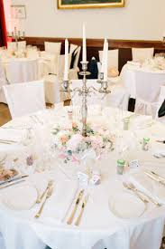 So haben sie sozusagen runde „tische light. Beispiele Fur Blumen Auf Runden Tischen Fur Die Hochzeit