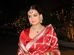 A source close to the actress said, only a few family friends and relatives will be part of the wedding. Dia Mirza S Dewy Bridal Makeup Look From Her Wedding Day Boldsky Com