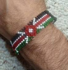 Ab sofort kannst du dir diesen ganz einfach und günstig selber herstellen. Kenia Flagge Armband Perlenarmband Afrikanisches Armband Etsy