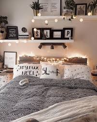Marvelous Modern Bedroom Decorating For Your Cozy Bedroom Ideas Small Apartment Bedrooms Bedroom Design Small Room Bedroom