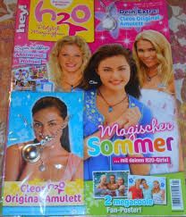 смотреть онлайн сериал H2o просто добавь воды 1 сезон H2o Just Add Water Magazine Special Edition With Posters