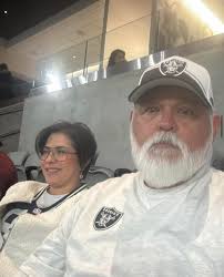 Hello I need 10 employees immediately. Tomorrow start Interview. All Visa  can apply ( Must be in Canada) Full Time and Part Time : SALARY: MONDAY