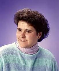 Lara Jones's Instagram, Twitter & Facebook