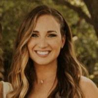 Laura Abercrombie's Instagram, Twitter & Facebook