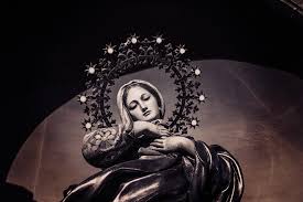 Resultado de imagem para virgem maria