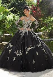It will look fabulous for your quinceanera. Quinceanera Dresses Quince Gowns Sweet 15 Dresses Pretty Quinceanera Dresses Quincenera Dresses Black Quinceanera Dresses