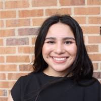 Abigail Medlin's Instagram, Twitter & Facebook