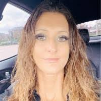 Sheena Chase's Instagram, Twitter & Facebook