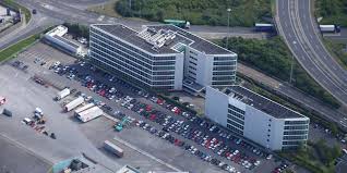 For each bank business overview, account opening, products and services, customer ratings (if assigned), key financial data (for major domestic banks), credit ratings (if assigned), deposit guarantee, technical data (bank identifiers), contact details are available. Deutsche Bank East Point Select Roofing