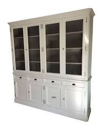 Bahut de rangement en bois patiné vieilli blanchi. Buffet Vaisselier Bois Blanc