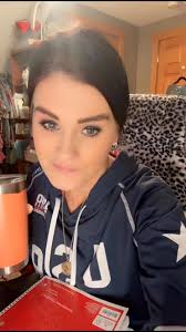 Another day, another step closer to my dreams. 💭 Remember: “A dream  doesn’t become reality through magic—it takes sweat, determination, and  hard work.”Quick tip: Meal prepping can help you lose weight ...