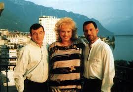 Ölümünün 27.yılında, freddie mercury ve ölümünde yanında olan sevgilisi jim hutton'un aşklarına, çiftin birbirinden güzel fotoğrafları eşliğinde göz atıyoruz. Jim Hutton Died Shefalitayal