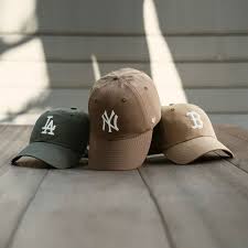 Embracing Earthy Tones In The 47 Clean Up Cap Your Favorite Teams In Fall Colors Bone Feminino Tumblr Bone Feminino Acessorios Masculinos
