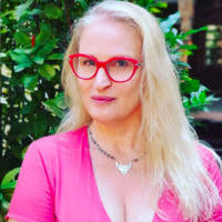 PDF) A trajetória de Gianni Ratto na indumentária