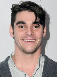 RJ Mitte Pictures