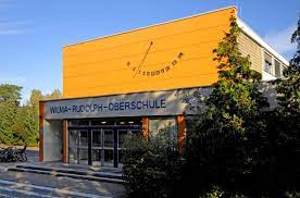 She overcame her disabilities to compete in the 1956 summer olympic games, and in 1960, she became the first. Wilma Rudolph Oberschule Tag Der Offenen Tur Wilma Rudolph Oberschule