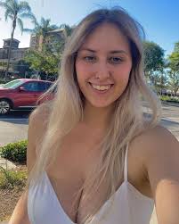 Mimi Sounds (Mia Smith) Bio, Wiki, Boyfriend, Height & Net Worth