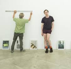 Слушайте autistic disco от niko schwind в deezer. Lars Eidinger Im Museum Der Schauspieler Zeigt Instagram Bilder Welt