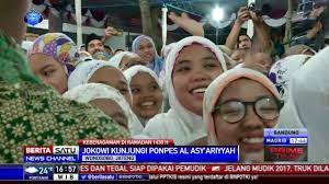 Check spelling or type a new query. Santri Ponpes Asy Ariyyah Sambut Jokowi Dengan Lantunan Salawat Youtube