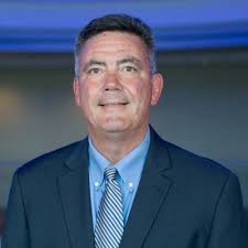 After beating breast cancer, Farris pushes for early detection