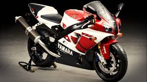 Acompanhe as últimas notícias e vídeos, além de tudo sobre esportes e entretenimento. Yamaha Teases Yzf R7 Sports Bike Launch Imminent Newsbytes