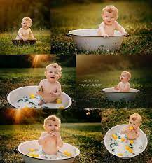Photographing the baby bump in a milk water bath, surrounded by flowers, is a dreamy and elegant way to celebrate pregnancy. Bath Baby Photography Photo Shoot 49 Ideas For 2019 Cute Babies Photography Baby Photoshoot Boy 6 Month Baby Picture Ideas