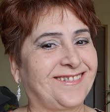 Magnifica madre tigre dorado y su adorable and maravilloso cachorro.