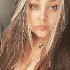 Jill Fontaine's Instagram, Twitter & Facebook