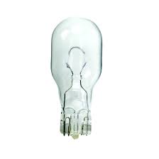 Xenon lamps provide natural light similar to halogen lamps, but xenon light is a bit warmer. Kichler 10574 Clr Set Of 12 Xenon Replacement Light Bulbs For Low Voltage Series I Series Ii Under Cabinet Lighting Fixtures Kic 10574 Clr