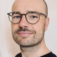 PDF) London Calling Paris. Zur Relevanz der Kategorie Männlichkeit für eine  intersektionale Analyseperspektive auf urbane Jugendaufstände in Europa