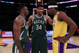 How many brothers does giannis antetokounmpo have? Three Antetokounmpo Brothers Share Nba Court For First Time
