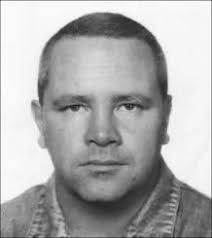 Stracefield Shopping Mall gun firearms case