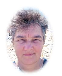 Are taxis from Naples port to Capri reasonably priced and safe?