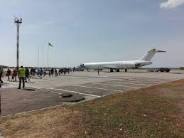 Аэропорт берёт начало с постановления сталинского городского совета от 27 июля 1931 года, которым было поручено земотделу и отделу городского хозяйства подыскать территорию для строительства аэродрома. Iz Aeroporta Krivogo Roga Teper Mozhno Uletet V Chernogoriyu Pervyj Krivorozhskij 1kr Ua