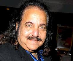 Browse 4,069 ron jeremy stock photos and images available, or start a new search to explore more stock photos and images. Ron Jeremy War Lehrer Fur Sonderpadagogik Bevor Er Eine Karriere Als Erwachsener Filmschauspieler Verfolgte