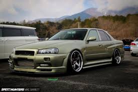 Skyline R34 Sedan : rcarporn