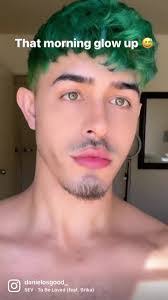 Eric Osgood's Instagram, Twitter & Facebook