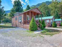 Find great deals and specials on smoky mountain cabin rentals in murphy, nc, including getaway packages with golf, horseback riding and spa treatments. Maggie Valley Cabin Rentals Maggie Valley Updated 2021 Prices