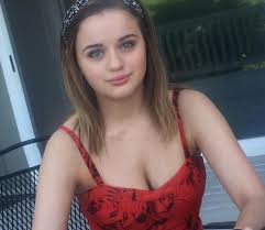 After majoring in english, fabiani went to san francisco to study at the actors workshop for two years. Joey King Bra Size Height And Weight Starsbrasize Com