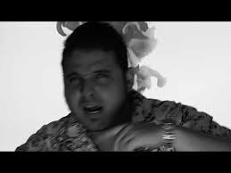 Entre dos (Internacional)