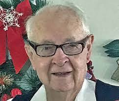 Dolly Hillman's Instagram, Twitter & Facebook