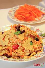 Kidney beans simmered with onion, pepper, garlic, tomato purée and rice. Red Kidney Beans Cook In Five Square Meters