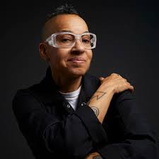 Zanele Muholi and the Women's Mobile Museum