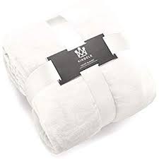 Black And White Blanket Amazon Amazon Com Kingole Flannel Fleece Microfiber Throw Blanket Luxury Lavender Purple Travel Throw Size Lightweight Cozy Couch Bed Super Soft With Images Couch Bed Cozy Couch