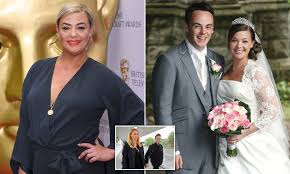 She is known for her unique singing style technique, influenced by her childhood spent in multicultural areas of melbourne. Ant Mcpartlin S Ex Lisa Armstrong Is Dating Someone New Four Months After Her 31m Divorce Daily Mail Online
