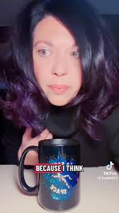 It's time to shuck the peas! 🫛🫛🫛