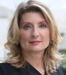 Deborah Poulos's Instagram, Twitter & Facebook