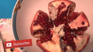 How to deseed a pomegranate in 10 seconds. How To S Wiki 88 How To Eat Pomegranate Youtube